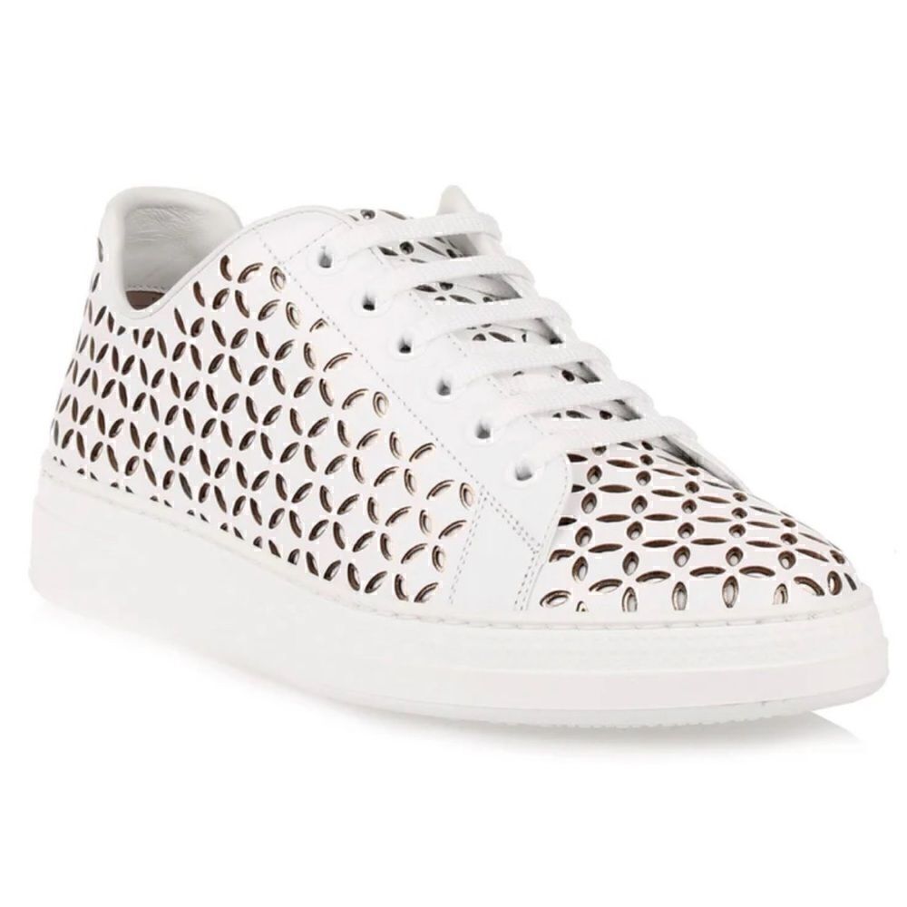 ALAÏA
White laser-cut leather sneaker size 35 / excellent